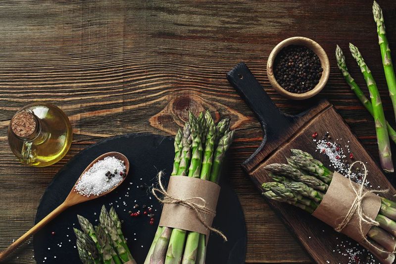 DEHYDRATING: Asparagus