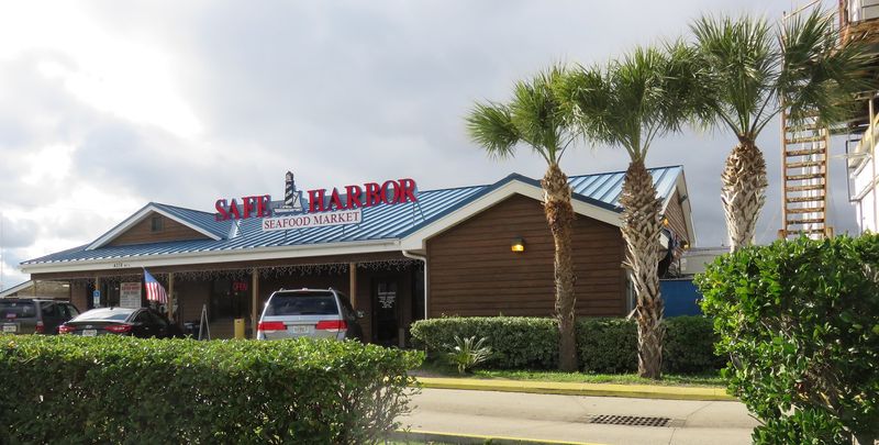 Florida – Safe Harbor Seafood Market & Restaurant, Atlantic Beach