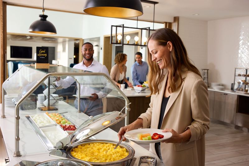 Stay in the Buffet Area