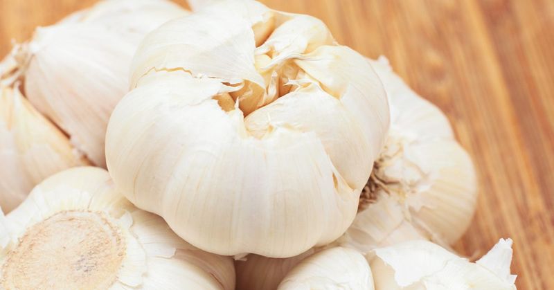 EAT: Garlic
