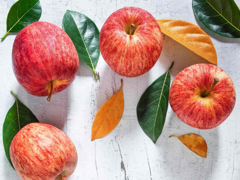 EMBRACE: Apples