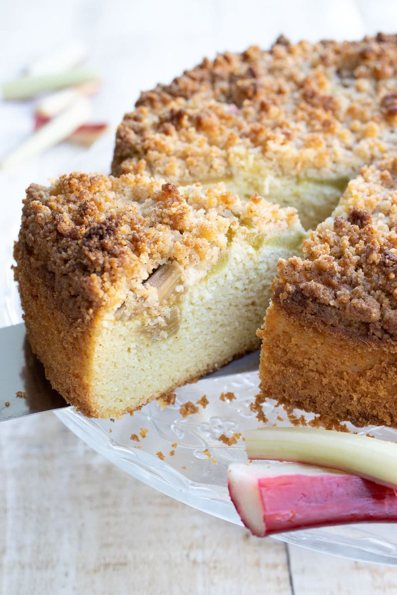 Keto Rhubarb Coffee Cake