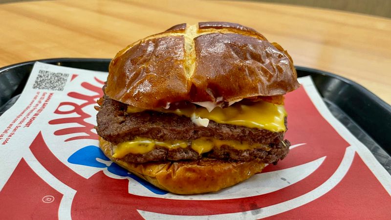 GRAB: Pretzel Baconator