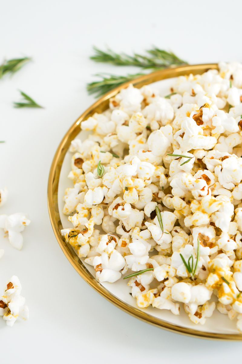 Herb-Focused Flavored Popcorn