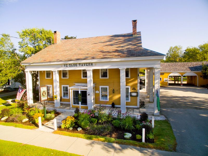 Ye Olde Tavern – Manchester, Vermont
