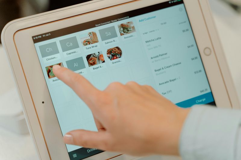 Self-Serve or Tech-Only Restaurants
