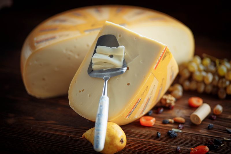 Fermented Cheeses (Like Gouda, Cheddar, Swiss)