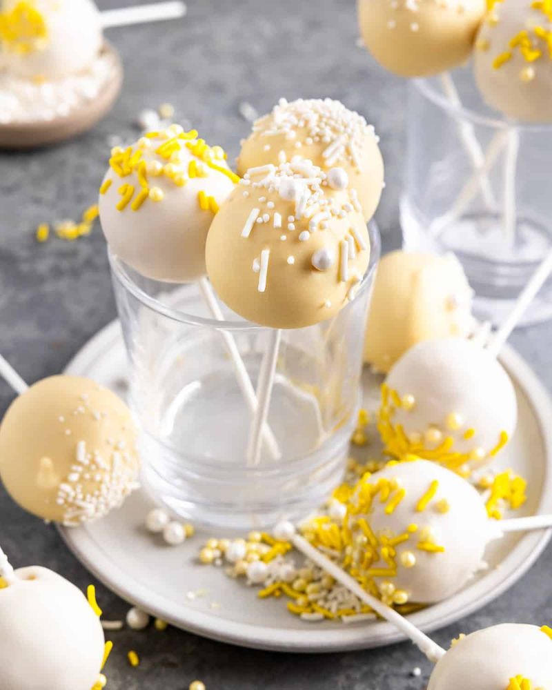 Lemon Cake Pops