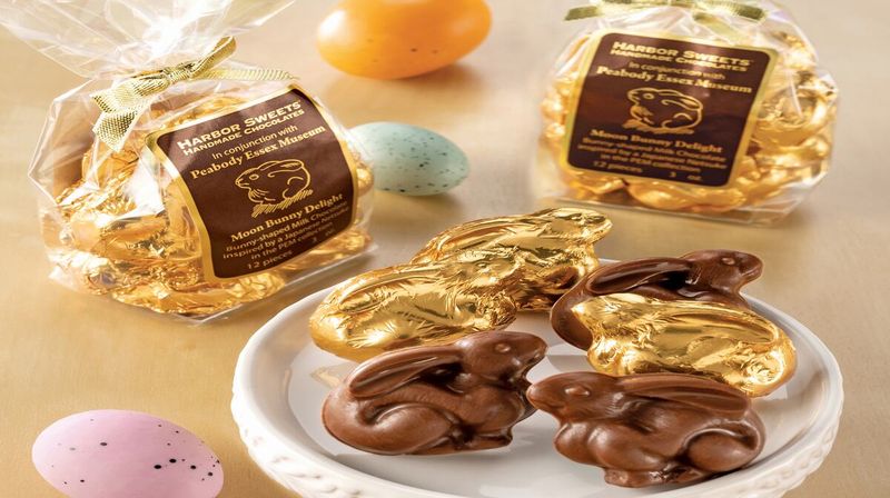 Harbor Sweets Milk Chocolate Bunny with Nuts and Toffee