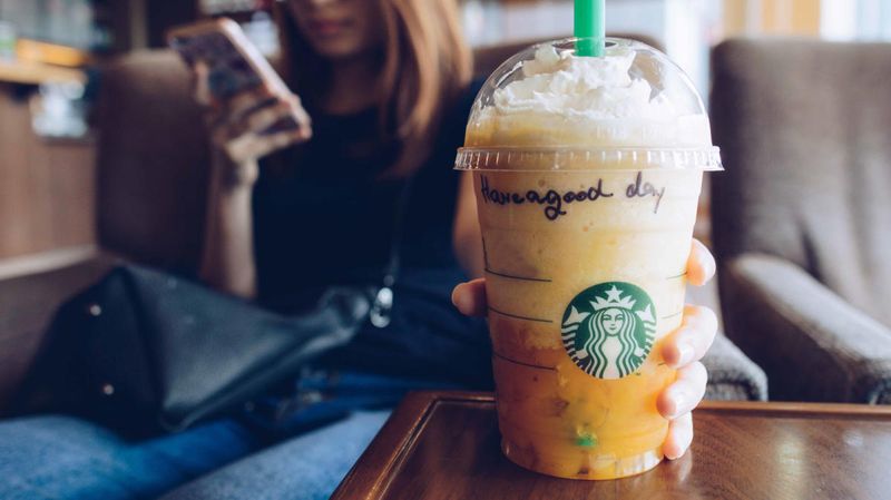 Lucuma Crème Frappuccino: Starbucks Peru