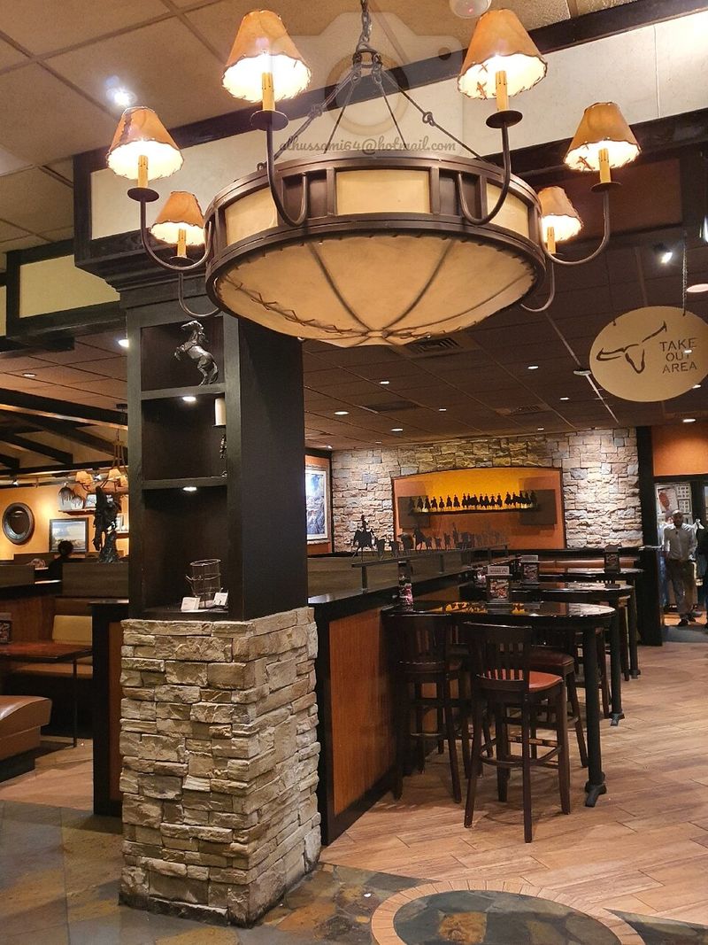 HIT: LongHorn Steakhouse