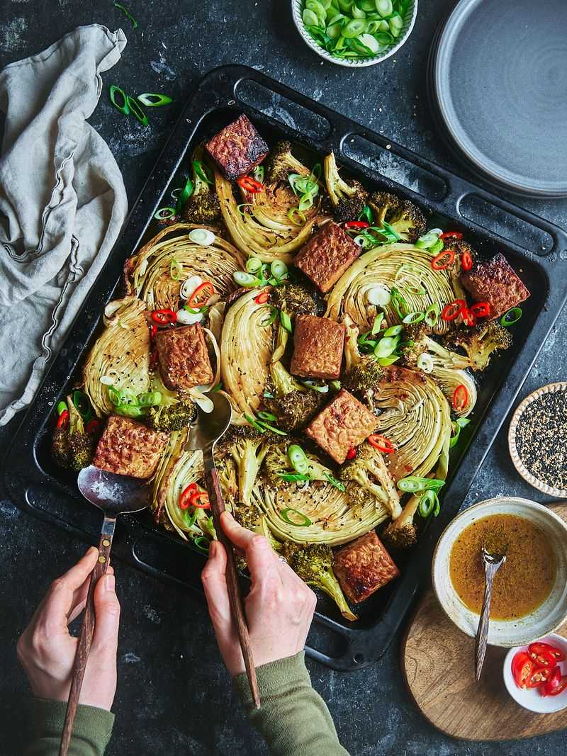 Maple-Glazed Tempeh and Cabbage