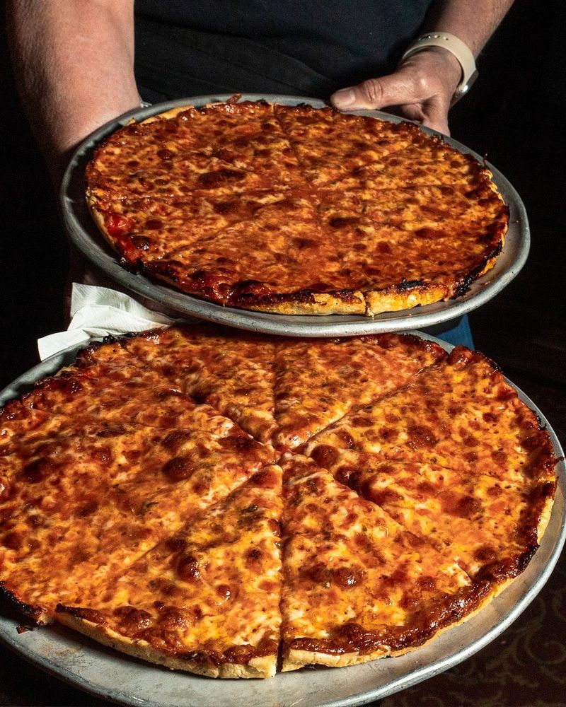 Massachusetts: South Shore Bar Pizza