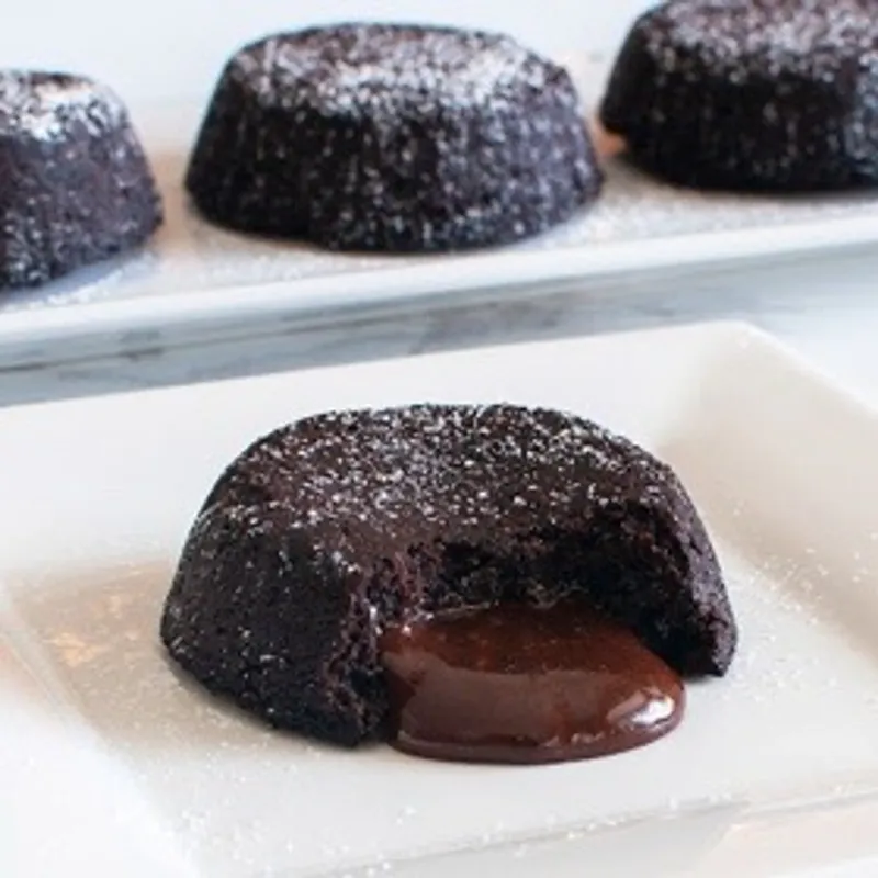 WORTH IT: Domino's Chocolate Lava Crunch Cake
