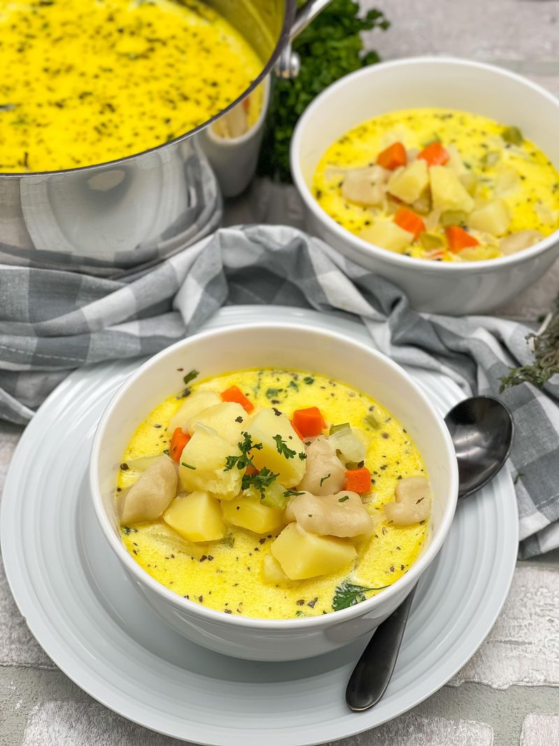 North Dakota: Knoephla Soup