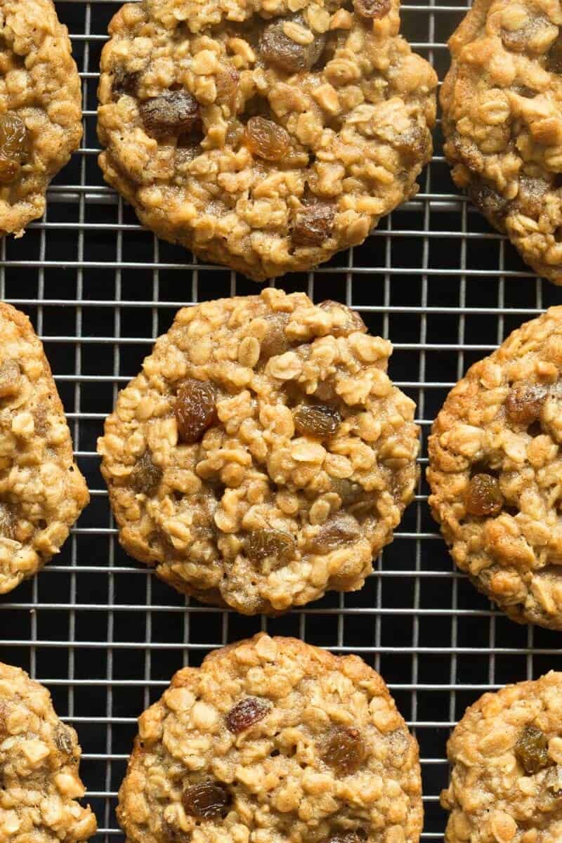 Healthy 4-Ingredient Oatmeal Raisin Cookies by The Big Man’s World