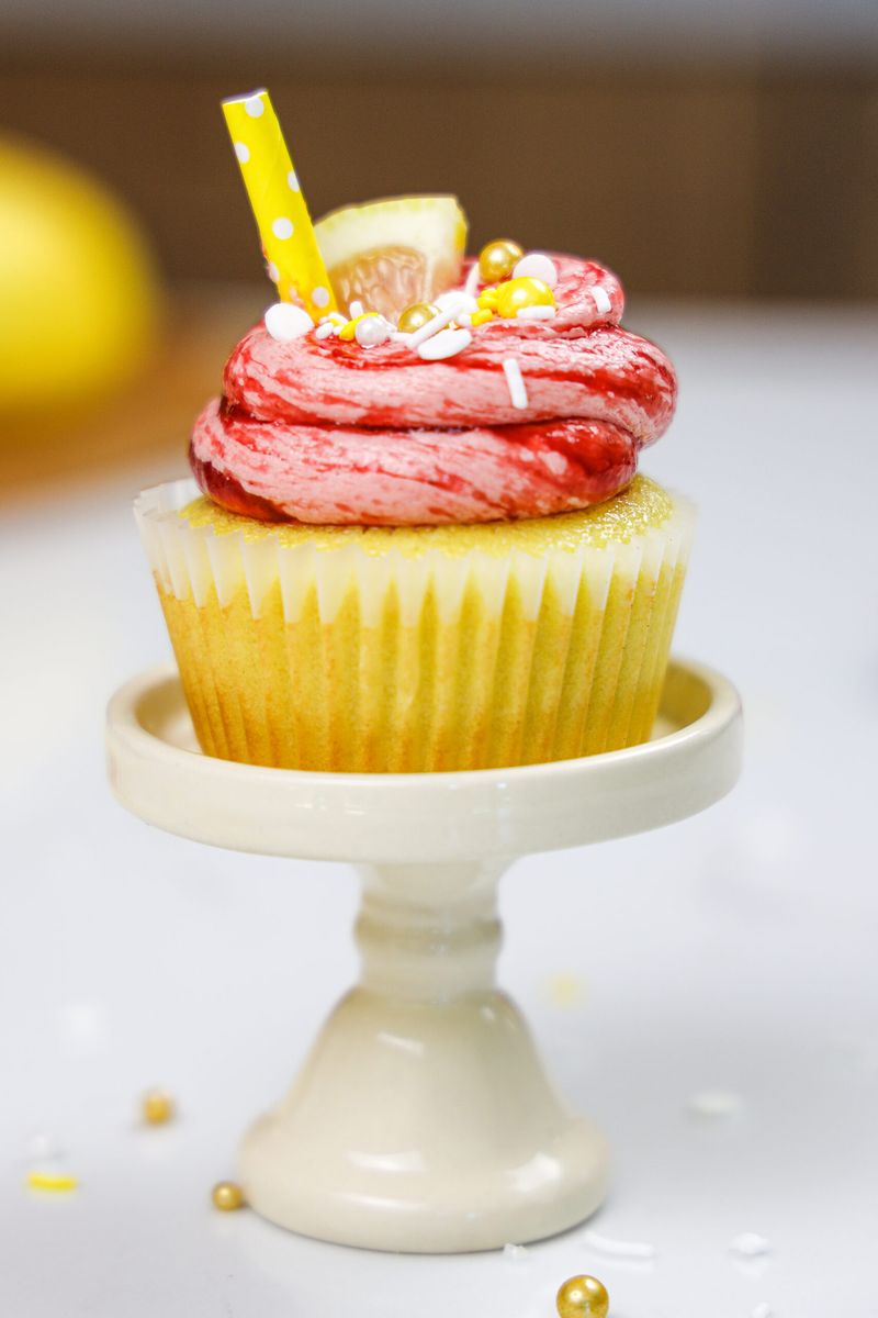 Raspberry Lemonade Cupcakes