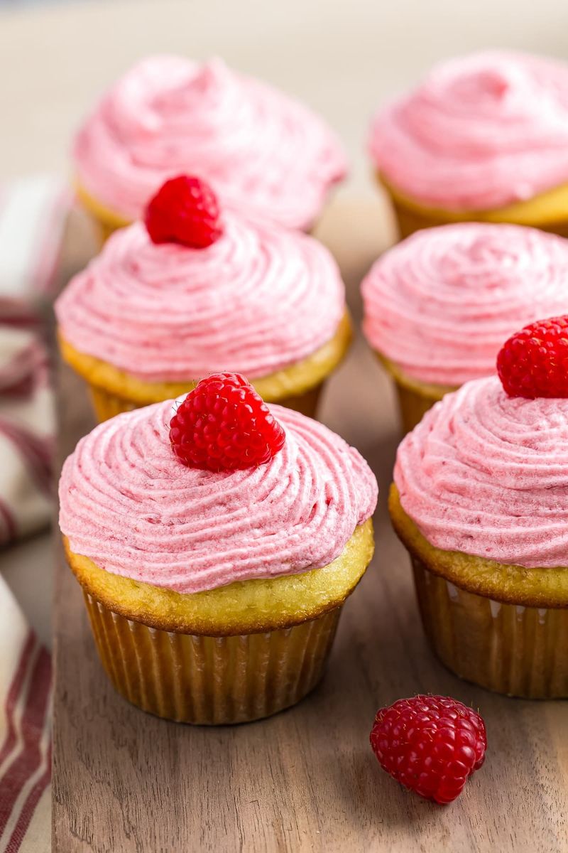 Raspberry Almond Cupcakes