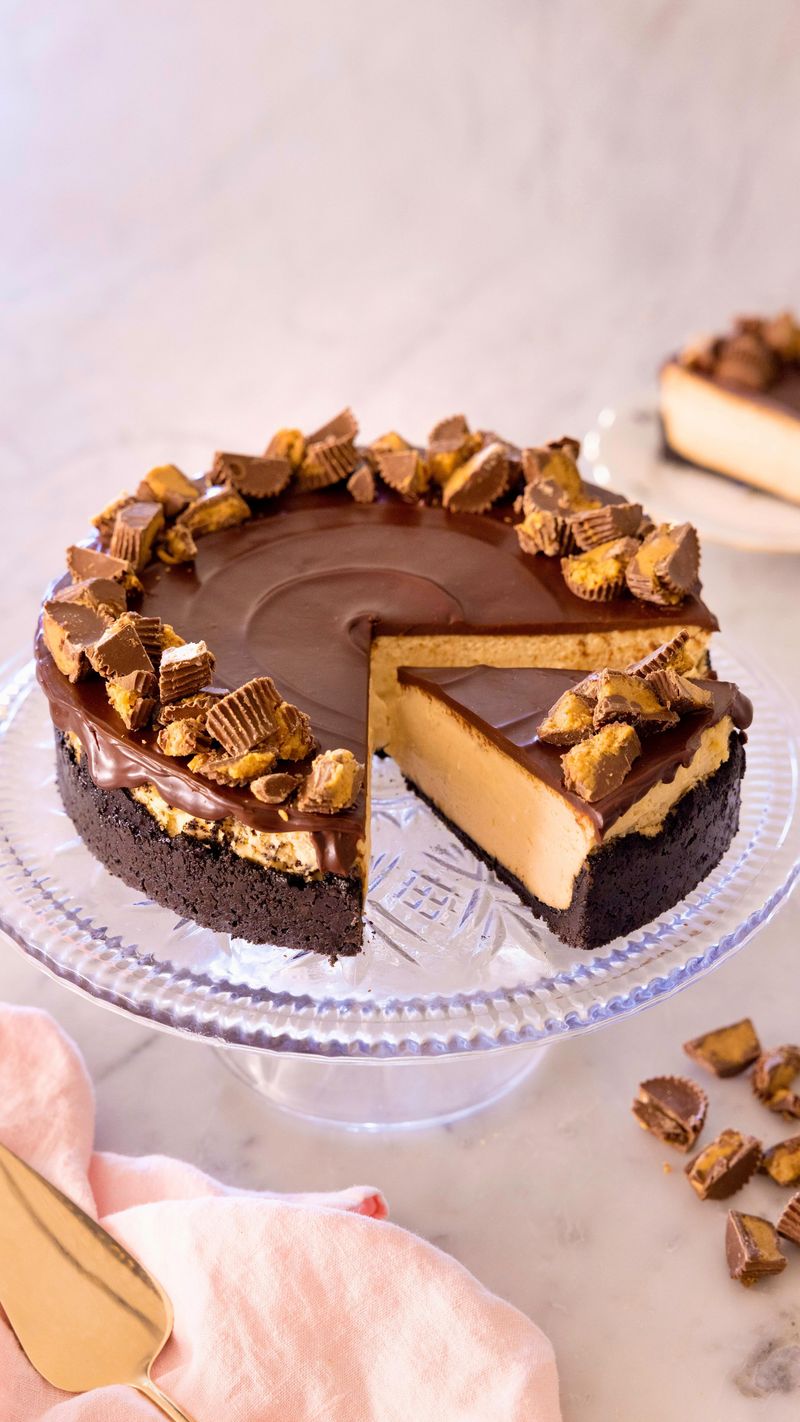 Peanut Butter Chocolate Cheesecake