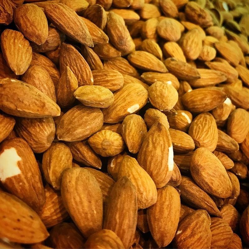 Raw Almonds