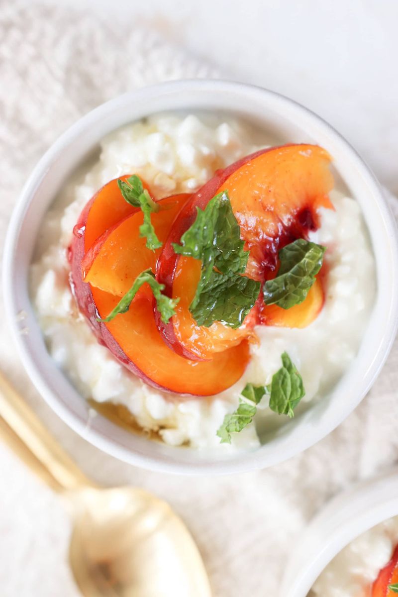 Cottage Cheese with Pineapple or Peaches