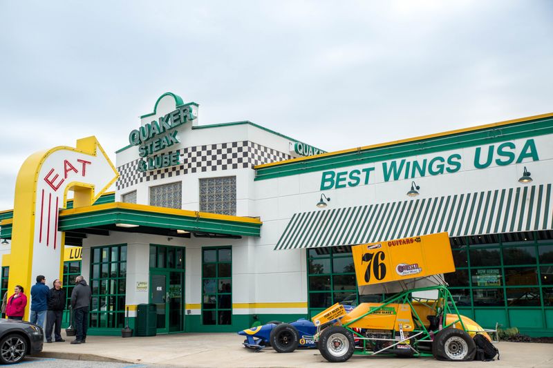 Quaker Steak & Lube