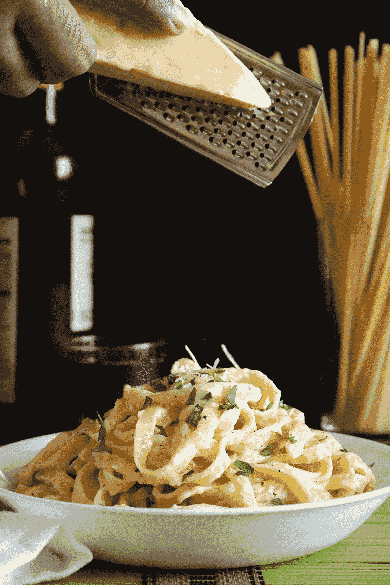Fettuccine Alfredo (at Chain Restaurants)