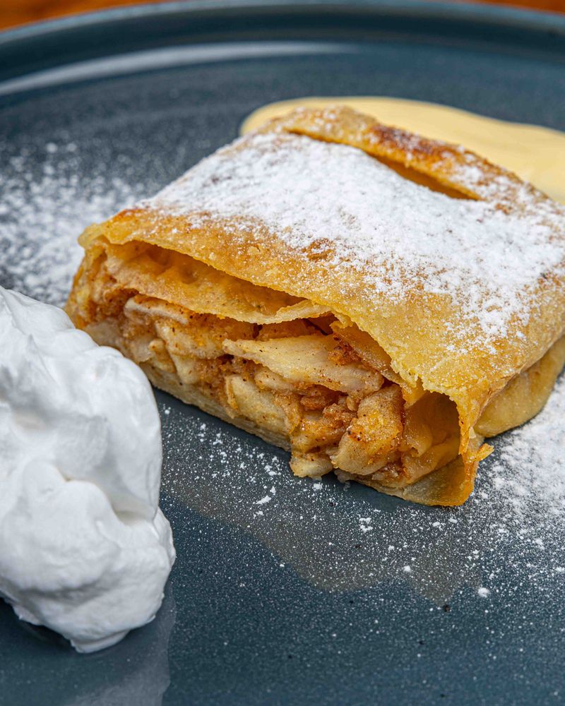 Apfelstrudel