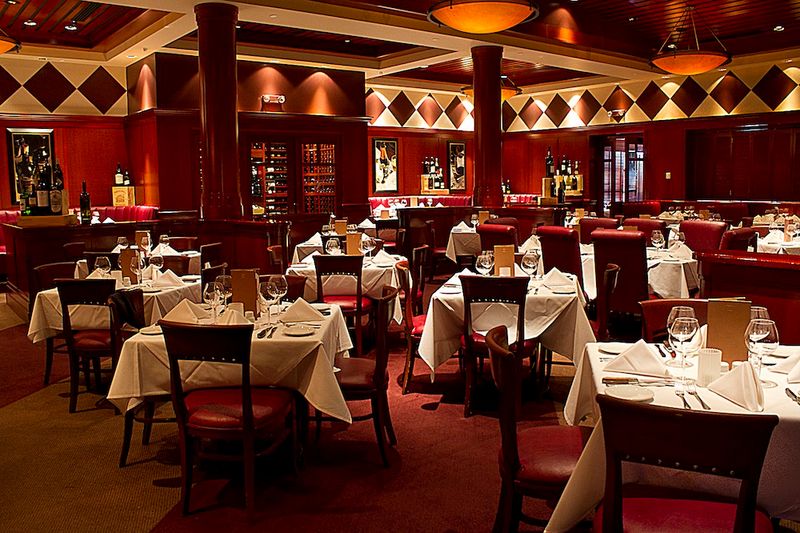 Fleming’s Prime Steakhouse & Wine Bar