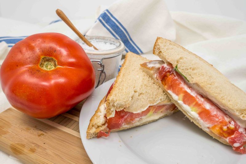 SOUTH: Tomato Sandwiches