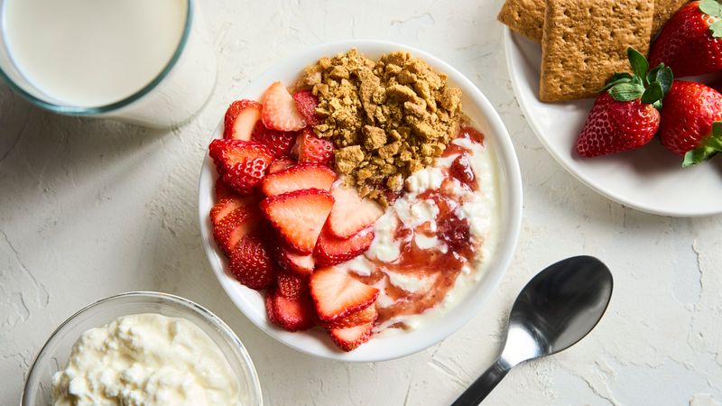 SWEET: Strawberry Cheesecake Bowl