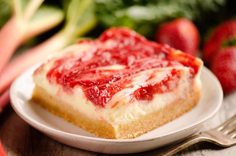 SWEET: Strawberry-Rhubarb Cheesecake Bars