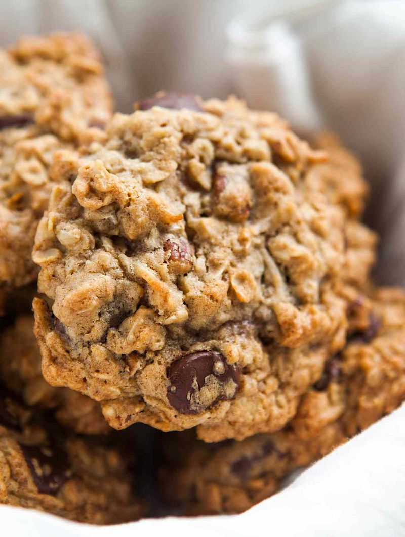 Oatmeal Chocolate Chip Cookies