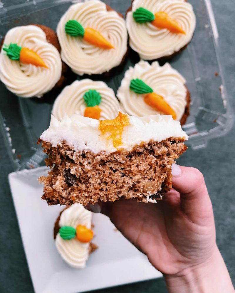 Seasonal: Mini Carrot Cakes