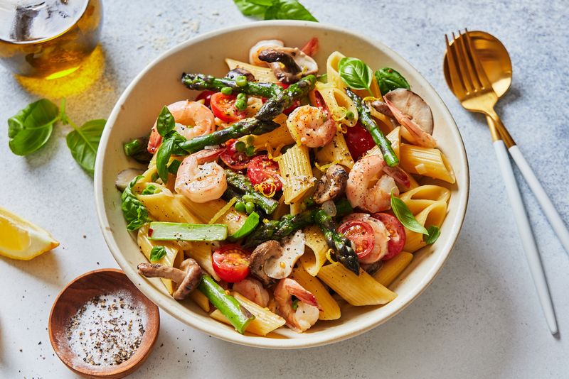 Creamy One-Pot Penne Primavera with Shrimp