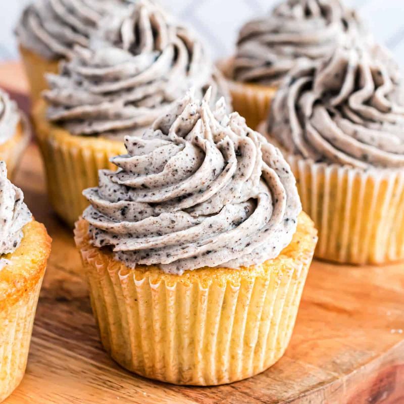 Cookies and Cream Cupcakes