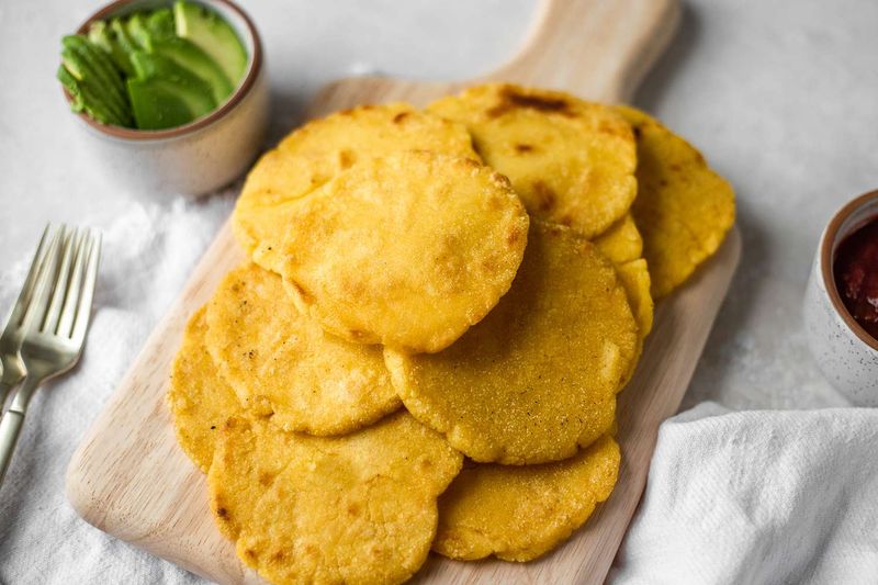 Arepa (Venezuela/Colombia)