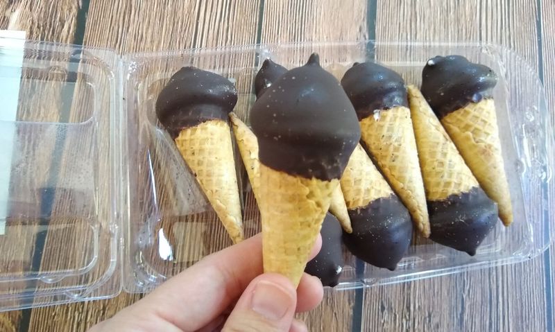 Hold the Cone! Mini Ice Cream Cones