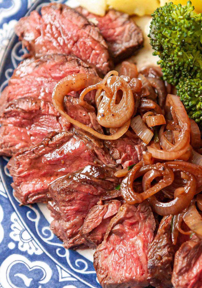 Hanger Steak With Shallot Sauce