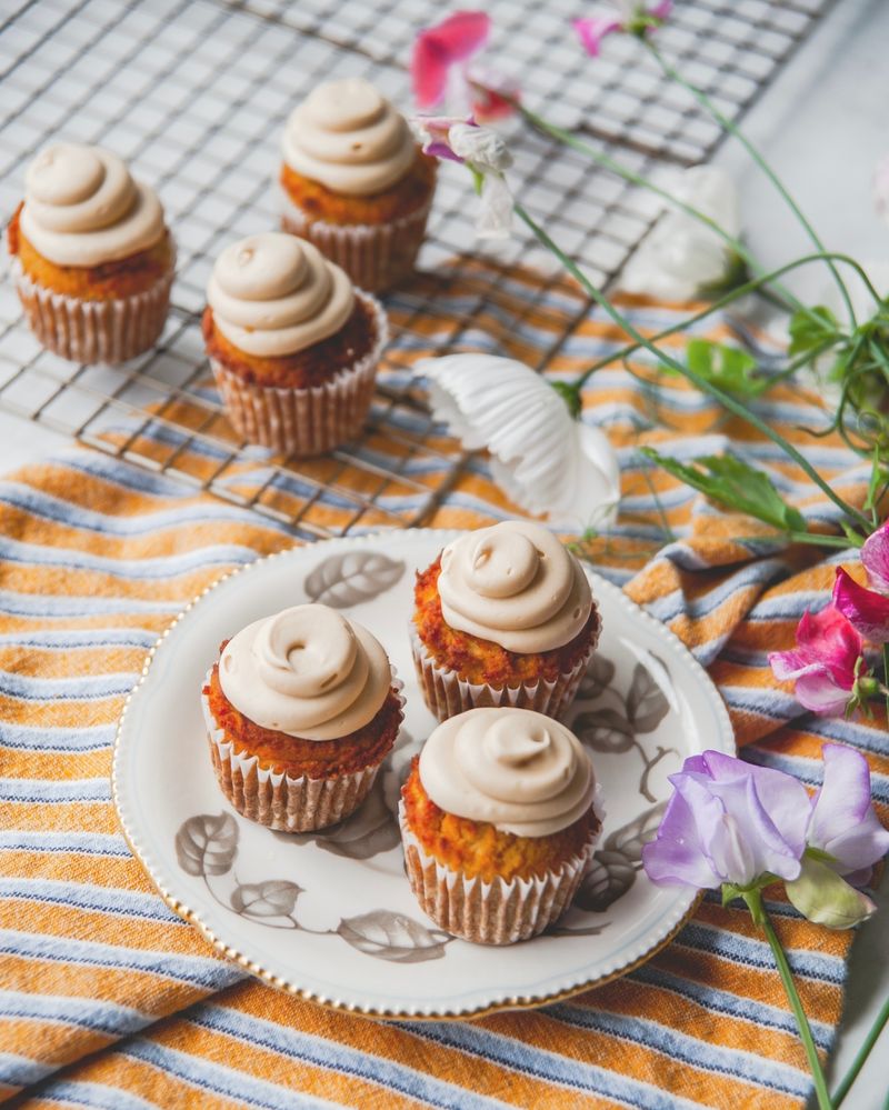 Baked Goods (Pastries, Donuts)