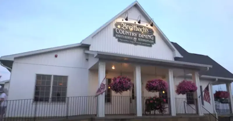 Breitbach’s Country Dining – Balltown, Iowa