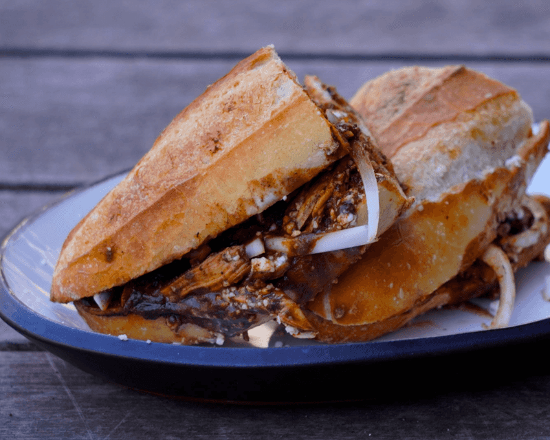 Torta de Pollo en Mole
