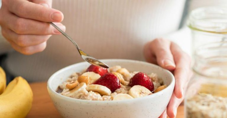 Trying to Lose Weight? Avoid These 6 Things Before 9 A.M., According to Experts