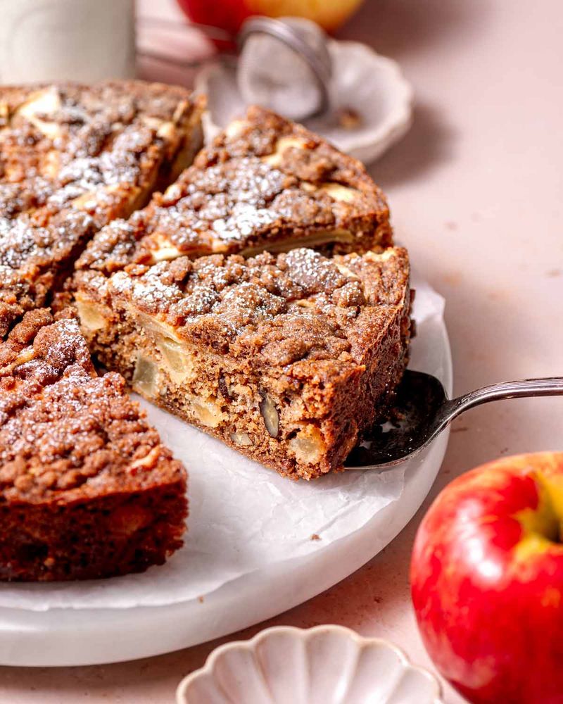 Apple Cinnamon Cake