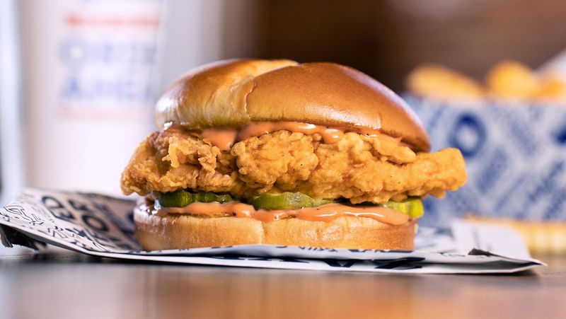 Zaxby's Signature Chicken Sandwich