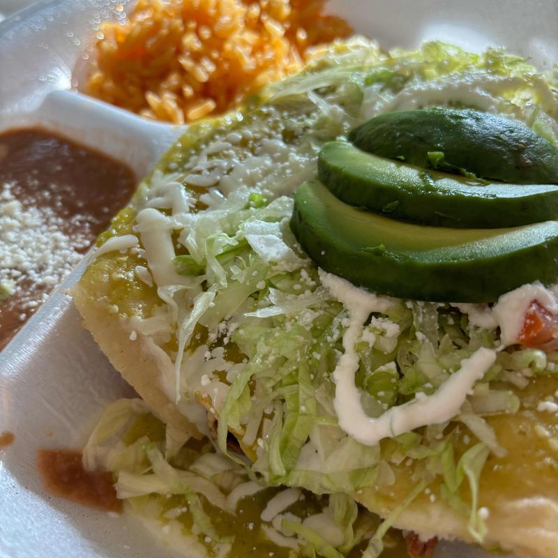 New Hampshire: El Rincón Zacatecano (Manchester)