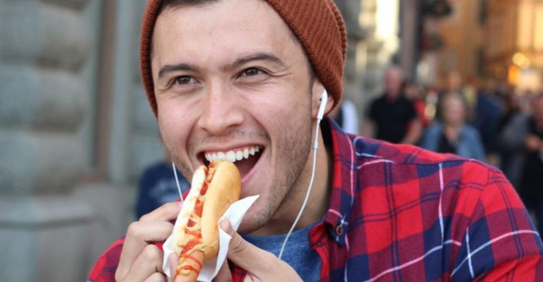 12 Calorie Bombs to Avoid & 12 High-Calorie Heroes to Embrace