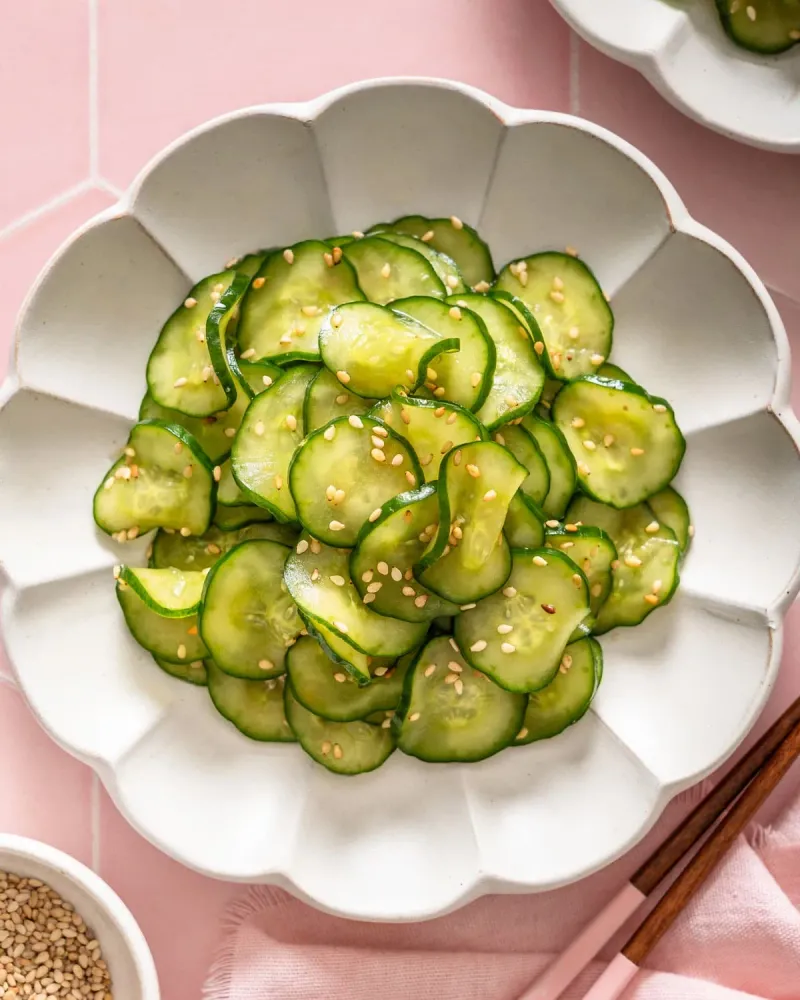Japanese Cucumber Salad (Sunomono)