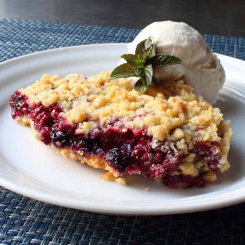 Triple Berry Crumble
