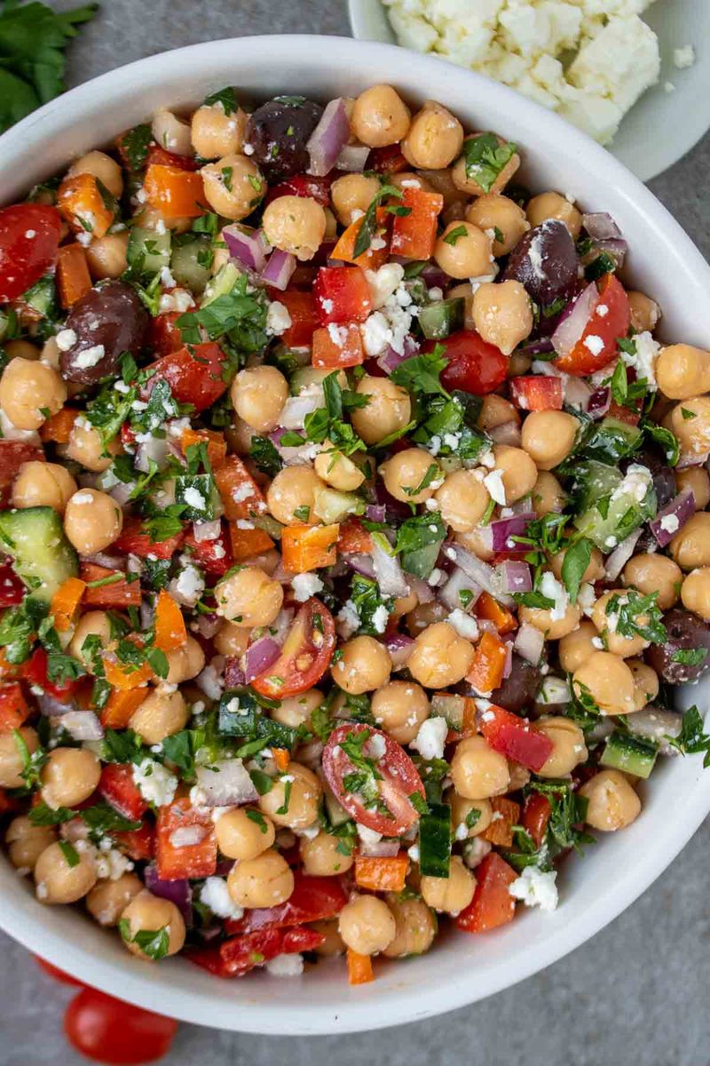 Chickpea Salad with Roasted Red Peppers